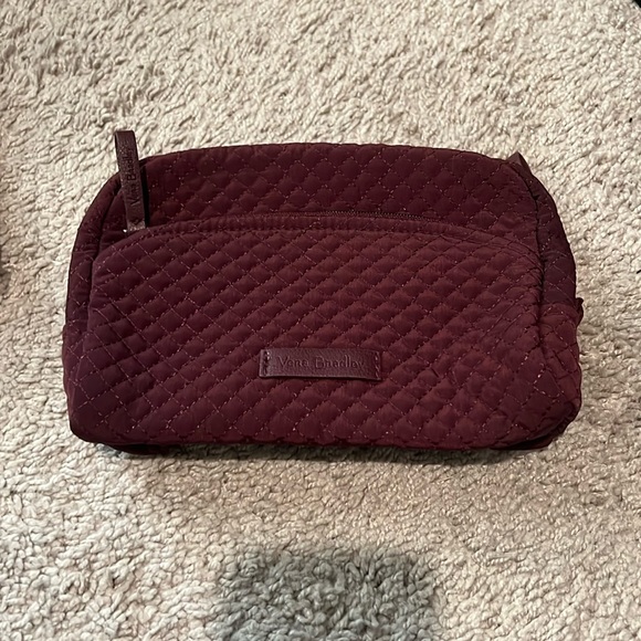 Vera Bradley Handbags - Vera bradley medium cosmetic